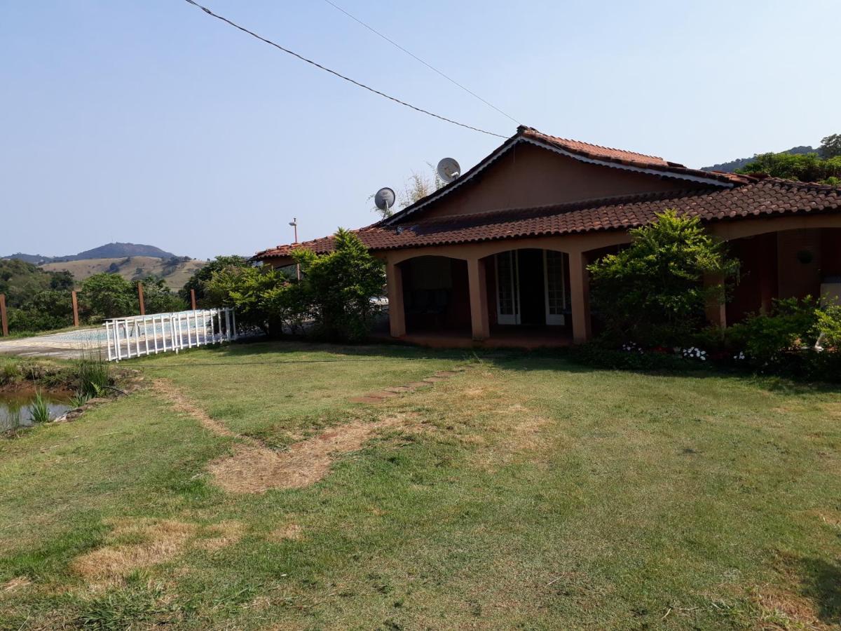 Sitio Lirio Do Vale- Munhoz, Mg Villa Dış mekan fotoğraf