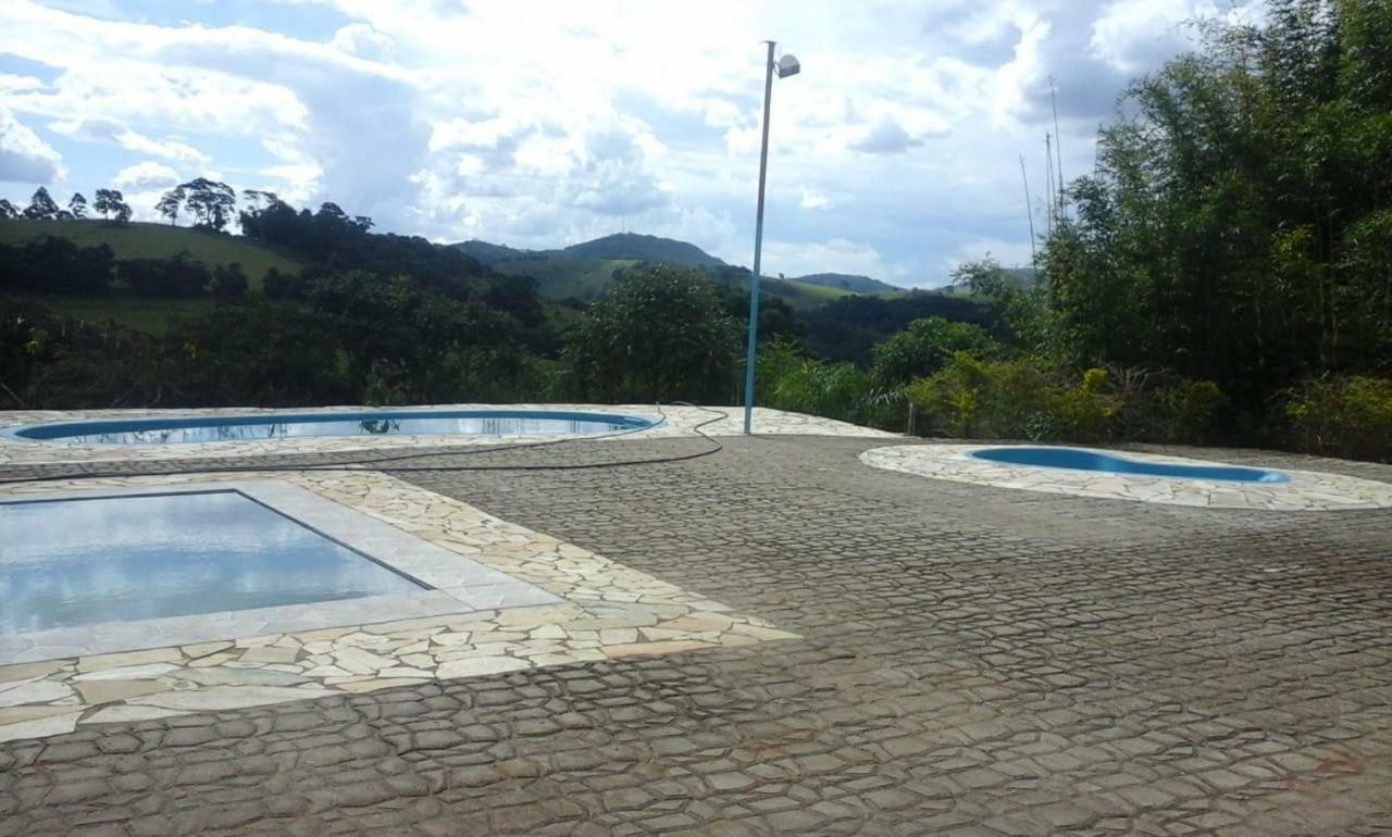 Sitio Lirio Do Vale- Munhoz, Mg Villa Dış mekan fotoğraf